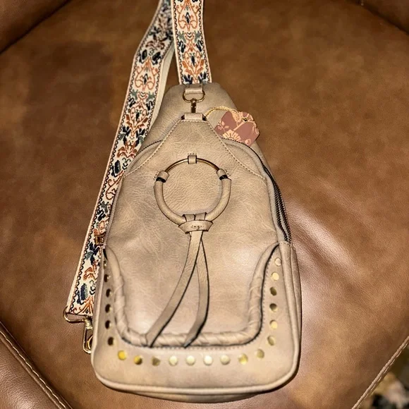 NWT Sam & Hadley Studded Deluxe Sling Tan Crossbody - Picture 1 of 11
